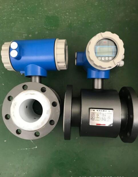 水流量計